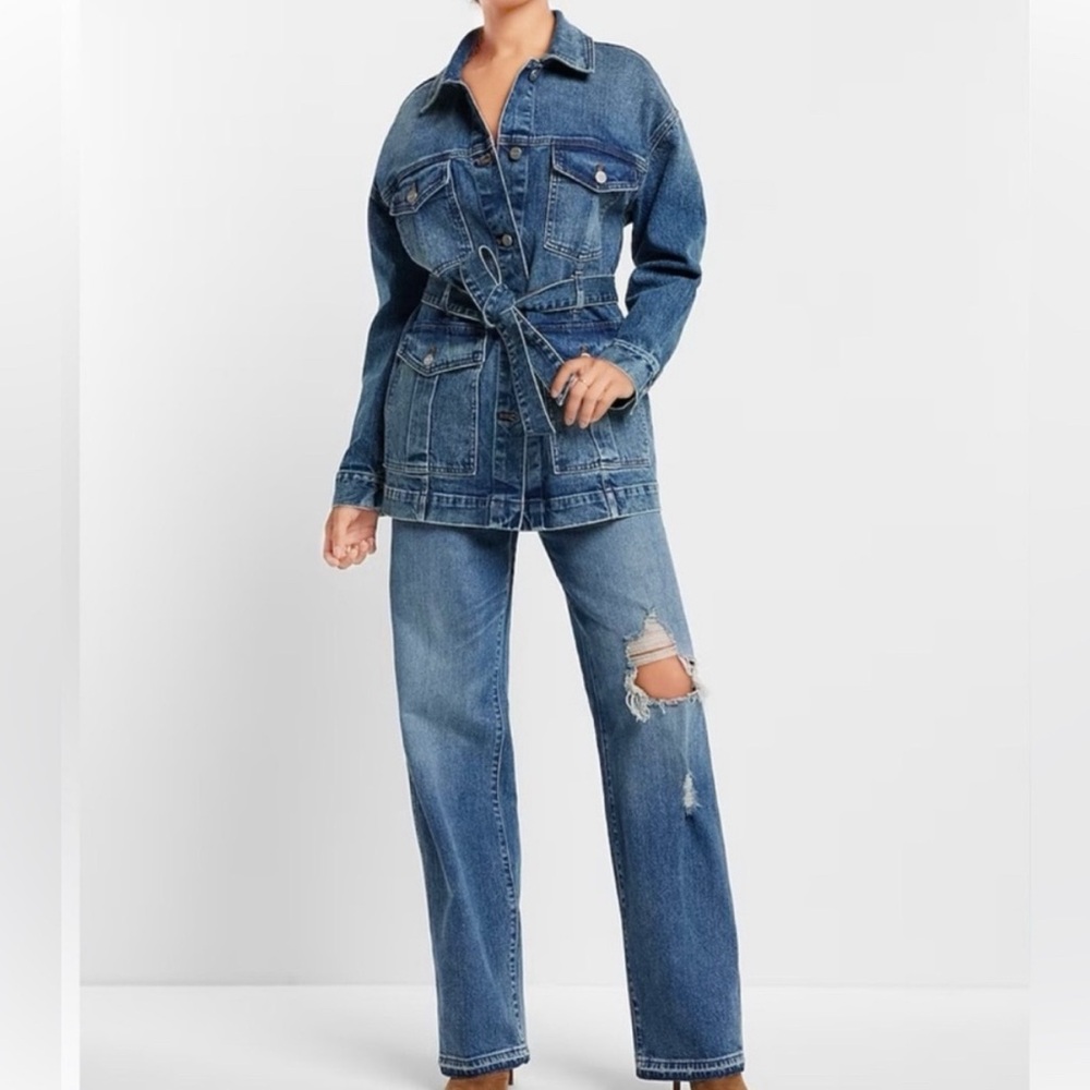 NWT Express Belted Medium Wash Denim Jacket - Picture 2 of 4